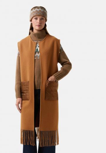 Длинный жилет