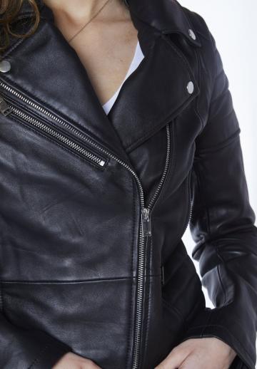 Байкерская куртка