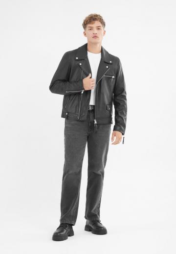 Кожаная куртка