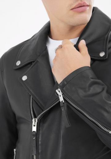 Кожаная куртка