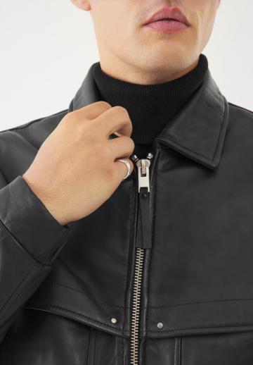 Кожаная куртка