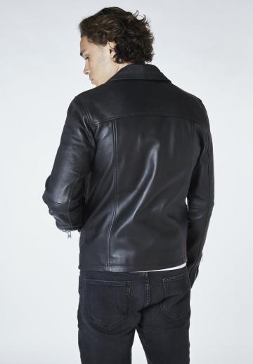 Кожаная куртка