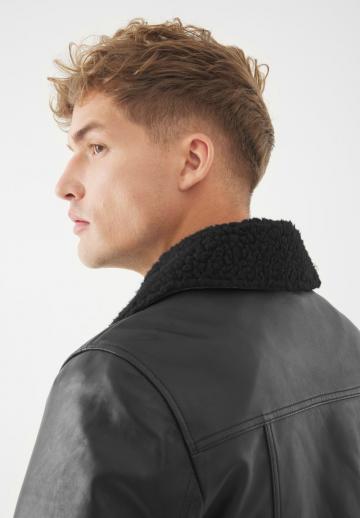 Кожаная куртка