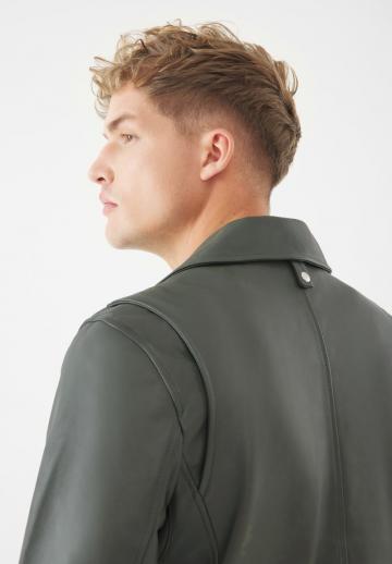 Кожаная куртка