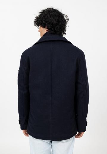 Короткое пальто