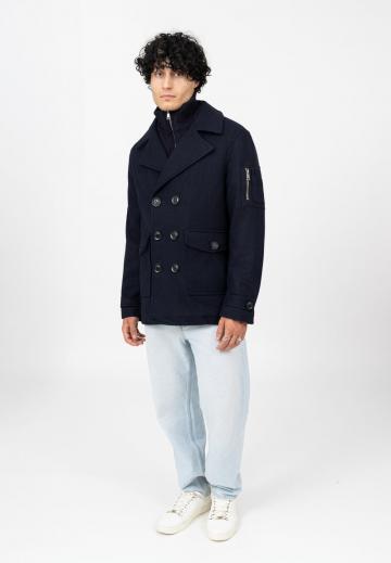 Короткое пальто