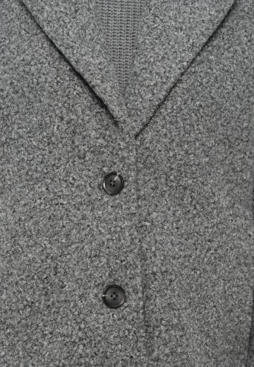 Короткое пальто