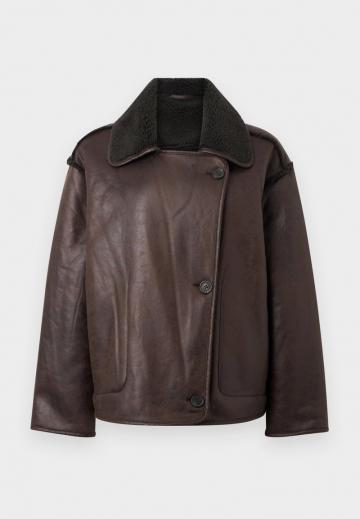 Кожаная куртка