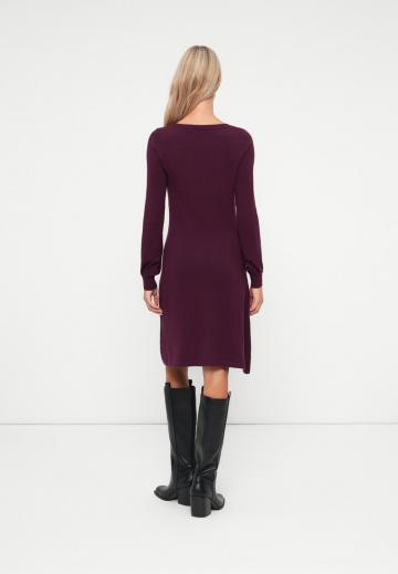 Вязаное платье