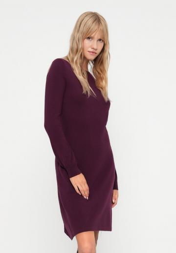 Вязаное платье