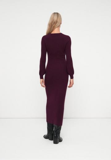 Вязаное платье