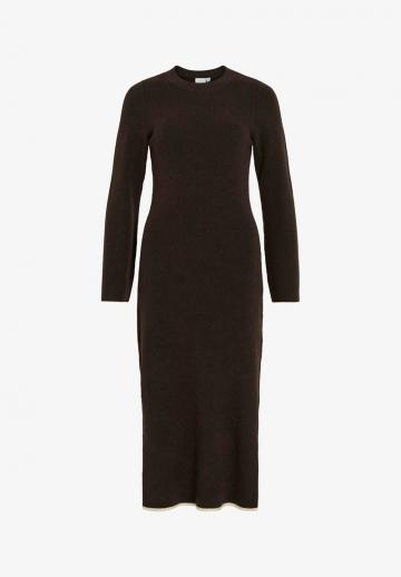 Вязаное платье