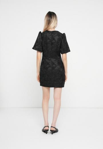 Коктейльное платье