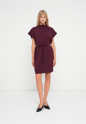Короткое платье