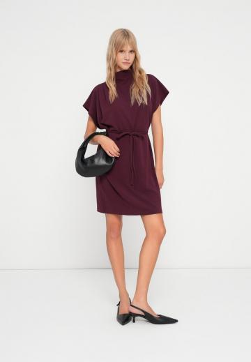 Короткое платье