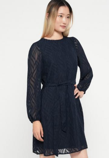 Короткое платье