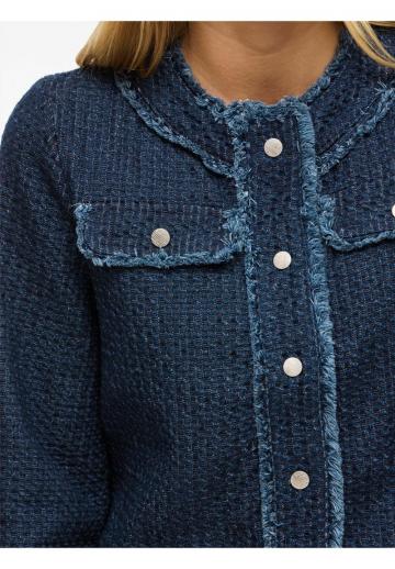 Джинсовая куртка