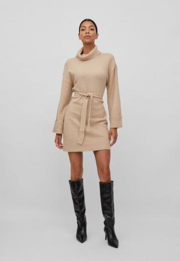 Вязаное платье