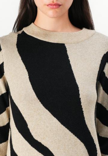 Вязаное платье