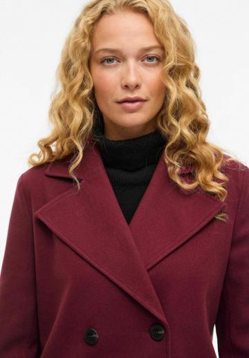 Короткое пальто