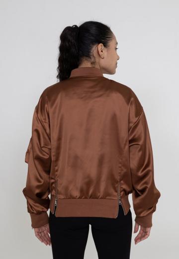 Куртка с накладнымит карманами