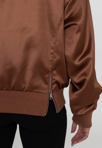 Куртка с накладнымит карманами