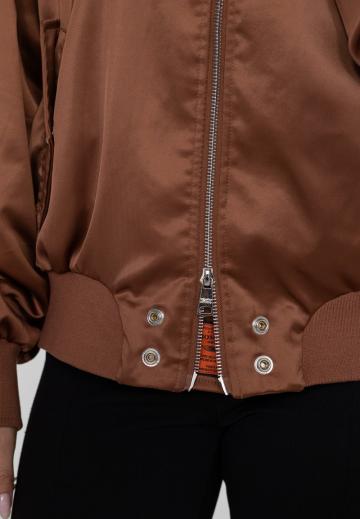 Куртка с накладнымит карманами