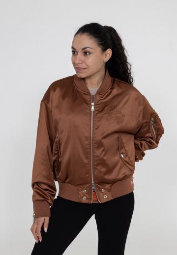 Куртка с накладнымит карманами