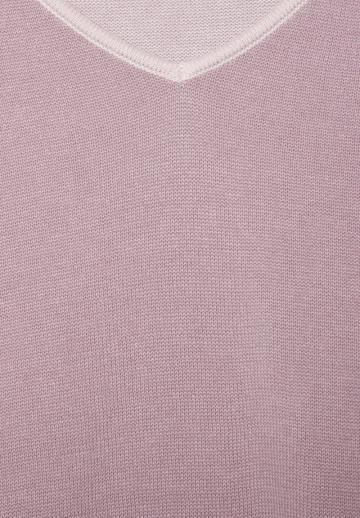 Пуловер с вырезом V