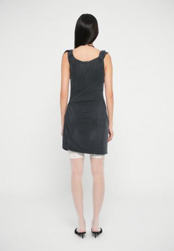 Короткое платье