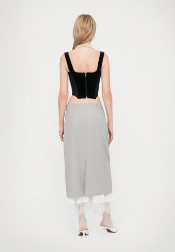 Блузка без рукавов