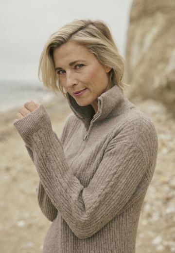 Вязаное платье