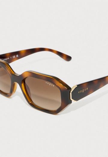 Солнечные очки