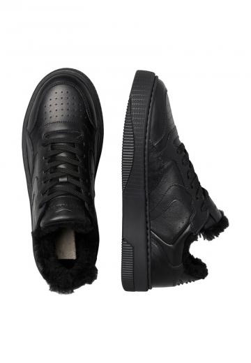 Зимние ботинки