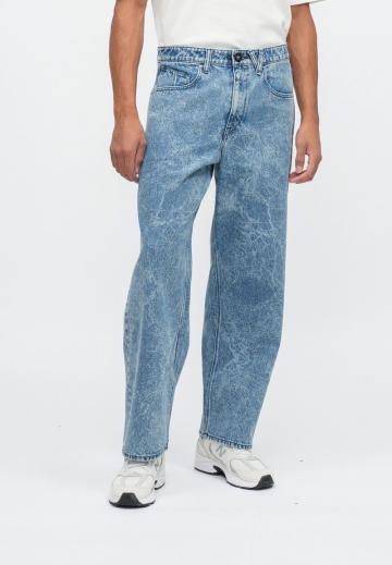 Свободные джинсы