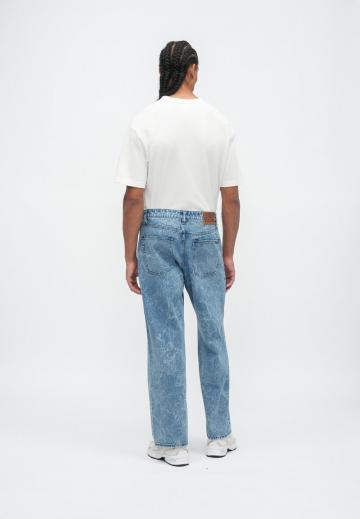 Свободные джинсы