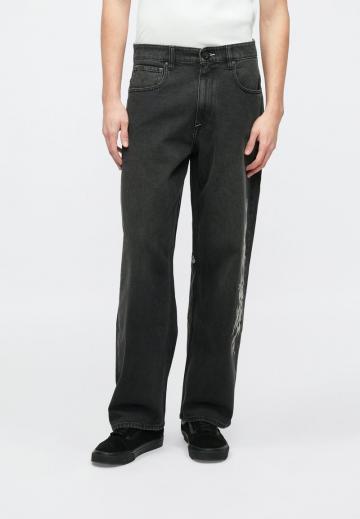 Прямые джинсы