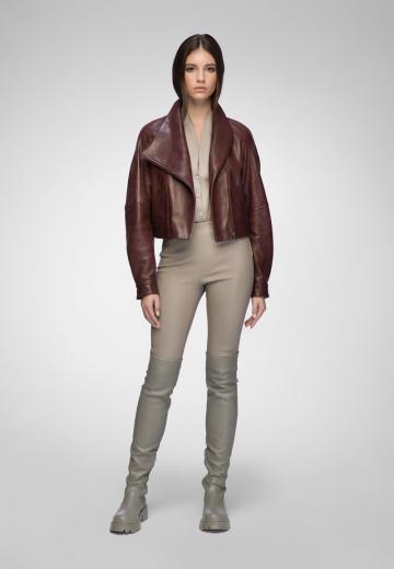 Короткая куртка