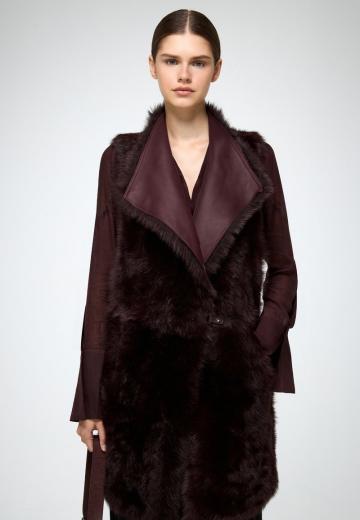 Длинный жилет