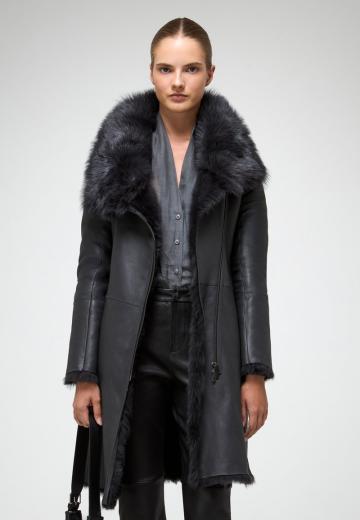 Кожаное пальто