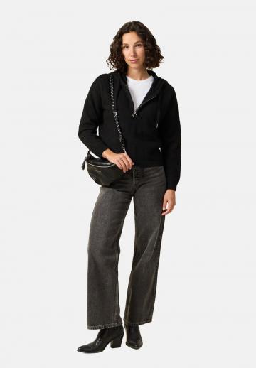 Клешеные джинсы