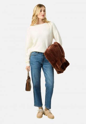 Короткие джинсы