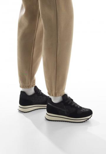 Гандбольные кроссовки