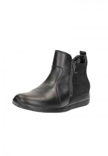 Сапожки на танкетке