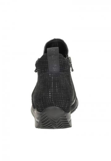 Сапожки на танкетке