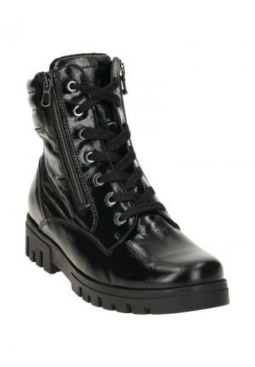 Ботинки на шнуровке
