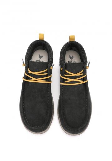 Ботинки на шнуровке