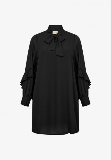 Длинная блузка