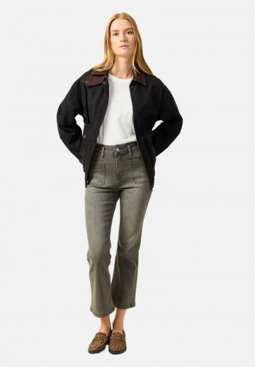 Клешеные брюки