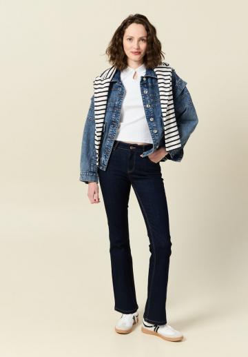 Клешеные брюки